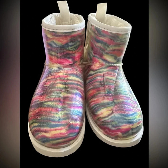 UGG CLASSIC CLEAR MINI PIXELATE MULTICOLOR WATERPROOF BOOTS SIZE 5 - Picture 4 of 8
